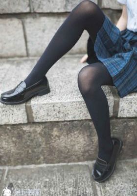 国产真实夫妇4P交换露脸_HD完整版观看