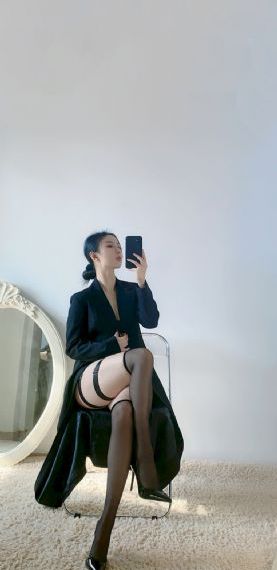 亚洲美aⅴ综合二区_粤语中字在线观看