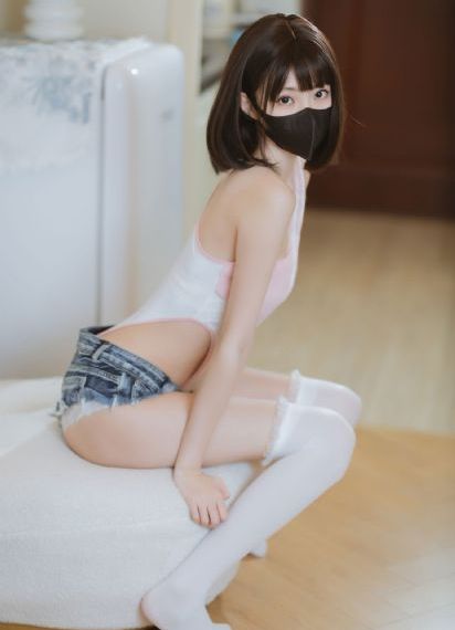 又粗又硬又黄又爽的爱欧美_HD高清免费观看