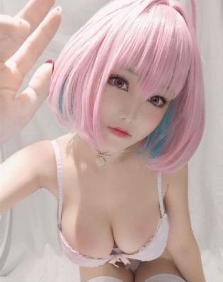 亚洲综合一二三区_超清天堂在线