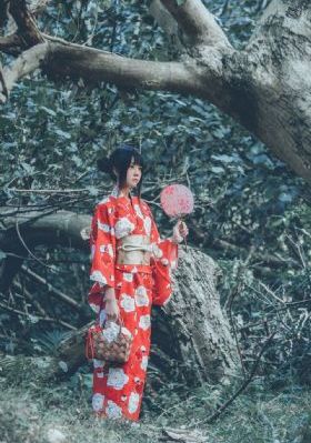 漂亮女同学被强在线观看_免费高清观看